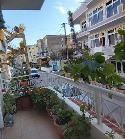 Honey Apartment Near Port Of Saranda מראה חיצוני תמונה