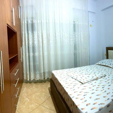 Honey Apartment Near Port Of Saranda מראה חיצוני תמונה