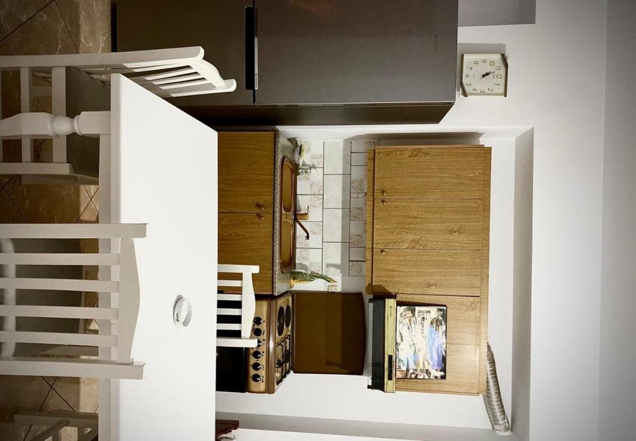 Honey Apartment Near Port Of Saranda מראה חיצוני תמונה